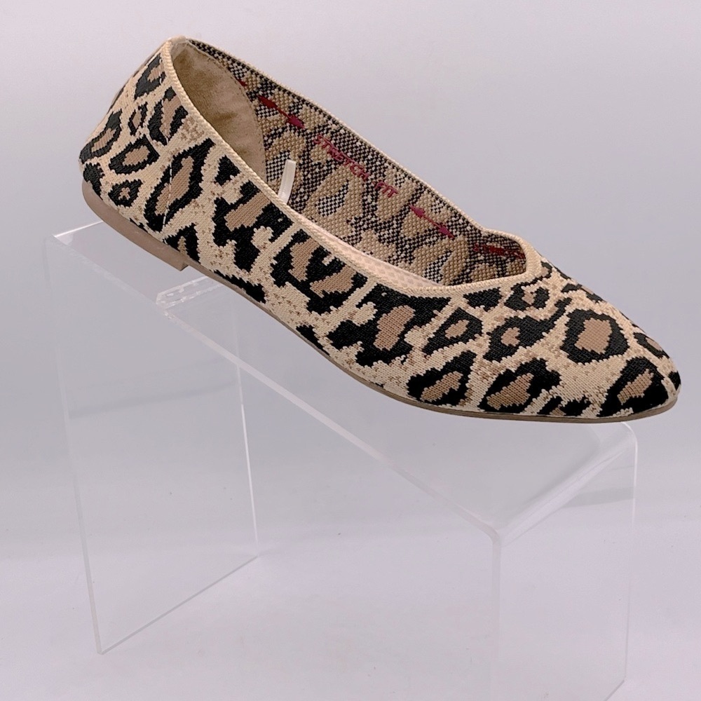 Skechers Womens Ballet Flats Size 7 Cleo Claw-Some Cheetah Knit Stretch 44886